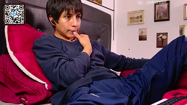 Snapshot of seraph1n chatting on 03.04.25 seraph1n online show from 03.04.25