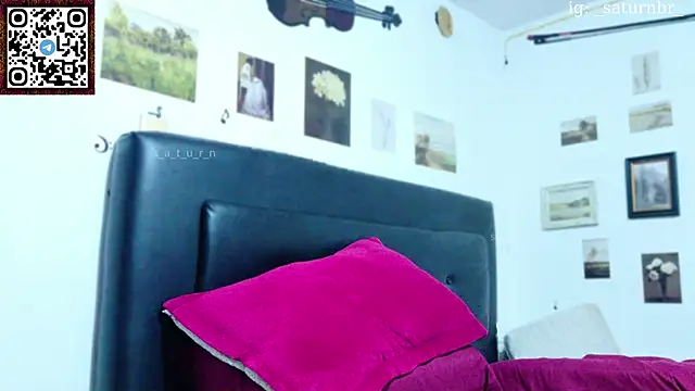 Snapshot of seraph1n chatting on 11.16.25 seraph1n online show from 11.16.25