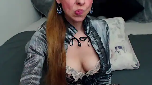 Snapshot of AylyneRichards chatting on 01.08.26 AylyneRichards online show from 01.08.26