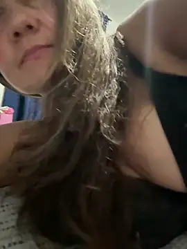 Snapshot of gabiTetas chatting on 03.17.26 gabiTetas online show from 03.17.26