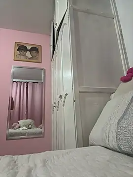 Snapshot of gabiTetas chatting on 03.18.26 gabiTetas online show from 03.18.26