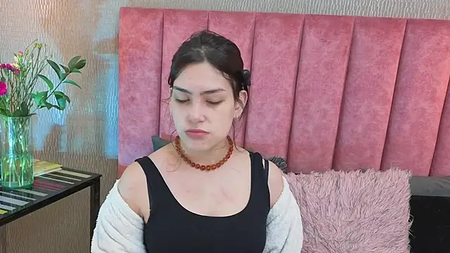 Alexa Thaylor  online show from 02.23.26