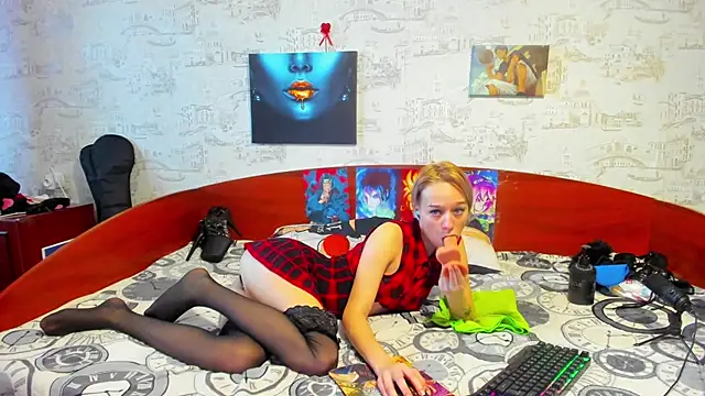 KagamiTayga online show from 03.13.25