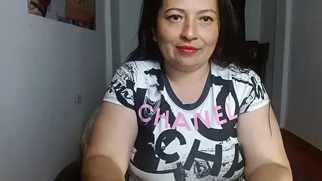 Victoriaevans1 online show from 05.04.26