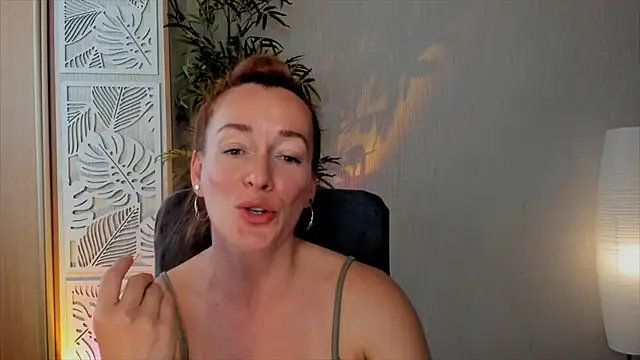 RebeccaMartinez online show from 06.07.26