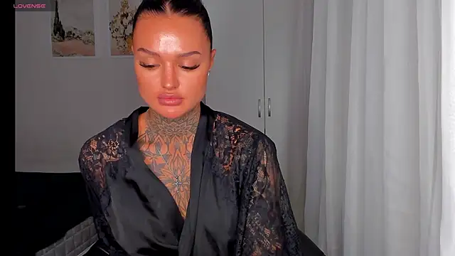 Snapshot of pantera_flashh chatting on 11.11.25 pantera flashh online show from 11.11.25