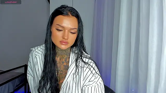 Snapshot of pantera_flashh chatting on 11.26.25 pantera flashh online show from 11.26.25