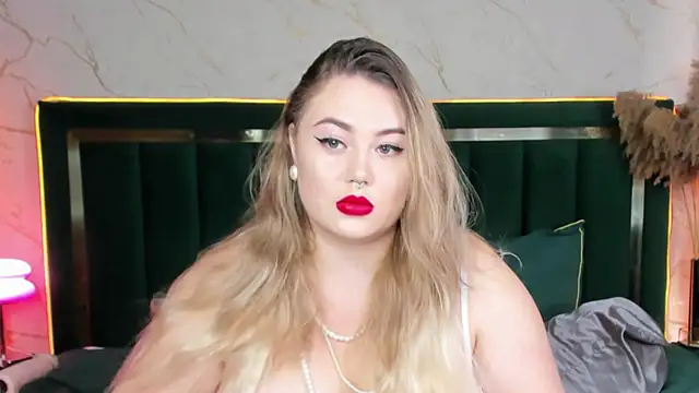 Snapshot of rosal1a chatting on 09.09.25 rosal1a online show from 09.09.25