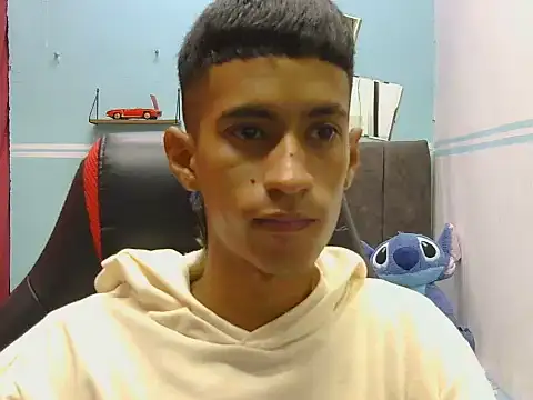 Snapshot of Angelstripboy chatting on 06.14.26 Angelstripboy online show from 06.14.26
