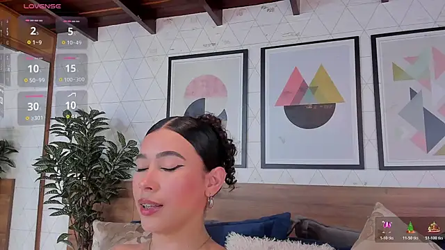 Snapshot of susan_cute198 chatting on 11.23.25 susan cute198 online show from 11.23.25