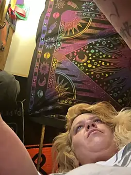 TrashleyRosebud online show from 02.26.26