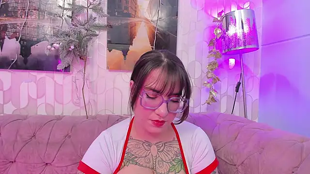 Snapshot of DEVA_BLUE_ chatting on 12.07.24 DEVA BLUE  online show from 12.07.24