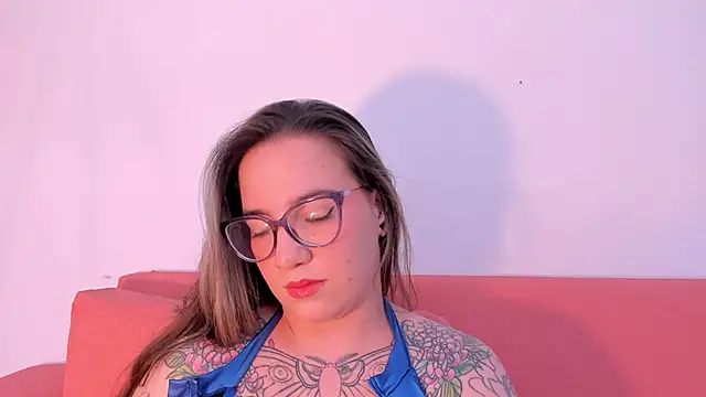 Snapshot of DEVA_BLUE_ chatting on 05.22.26 DEVA BLUE online show from 05.22.26