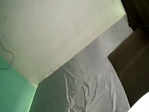 Snapshot of katie_white chatting on 09.17.25 katie white online show from 09.17.25