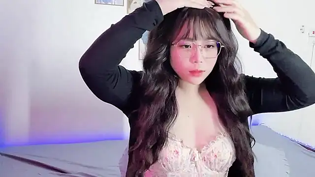   Lyly   online show from 01.17.26