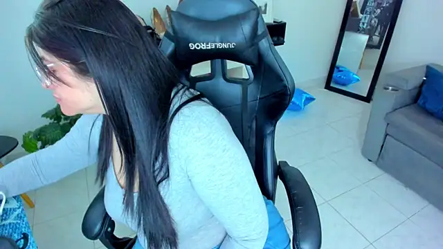 BellaFlaming online show from 09.17.25