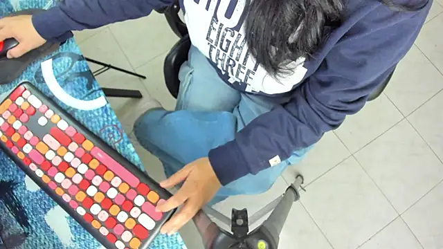 BellaFlaming online show from 05.05.26
