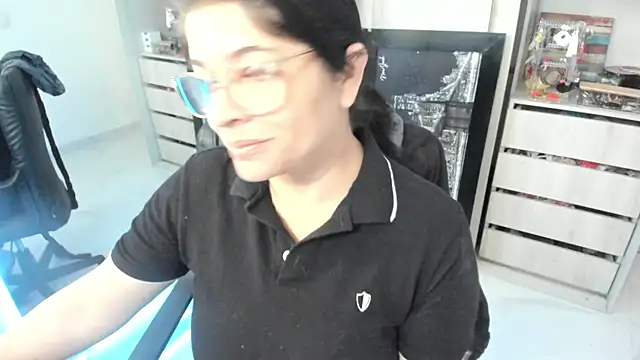 Snapshot of BellaFlaming chatting on 07.28.26 BellaFlaming online show from 07.28.26