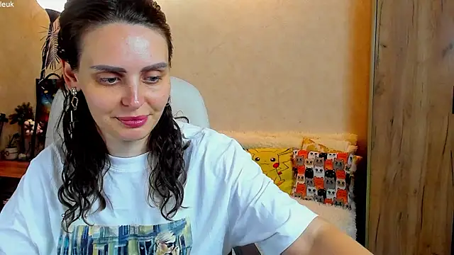 mia grantes online show from 10.05.25