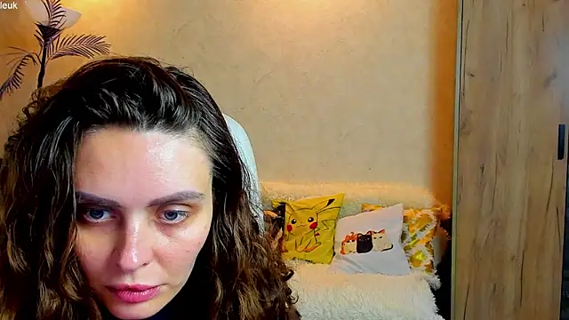 mia grantes online show from 10.07.25