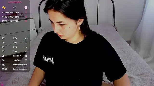 Snapshot of Talla_a chatting on 06.06.26 Talla a online show from 06.06.26