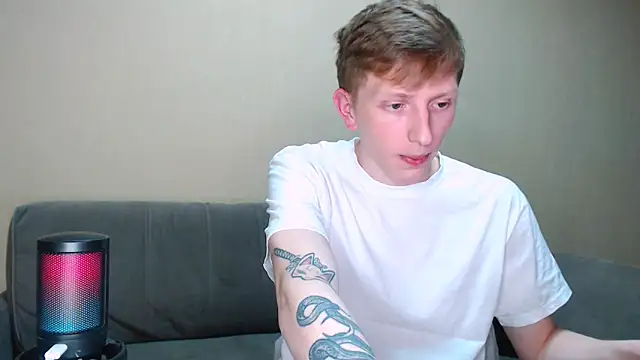 juliaanddima online show from 02.22.26