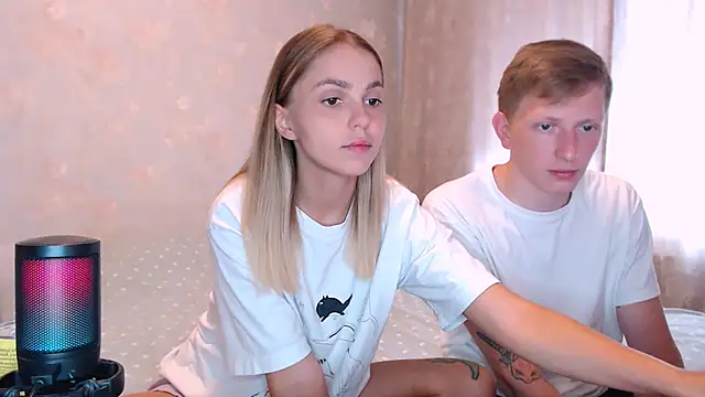 juliaanddima online show from 07.23.26