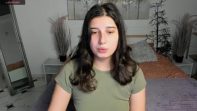 Snapshot of Linda_EX chatting on 12.06.24 Linda EX online show from 12.06.24