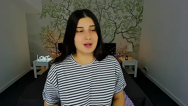 Snapshot of Linda_EX chatting on 01.27.25 Linda EX online show from 01.27.25