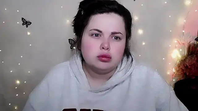 Emily Mo online show from 02.07.26