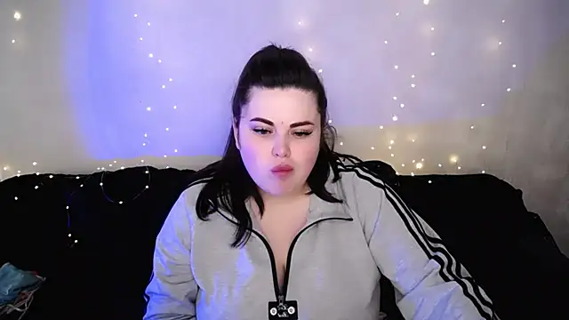 Emily Mo online show from 03.05.26