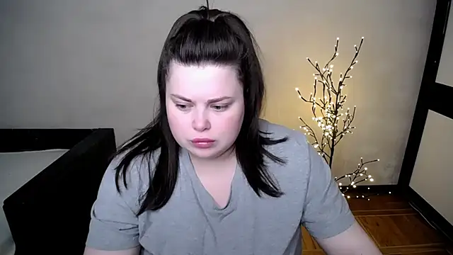 Emily Mo online show from 05.07.26