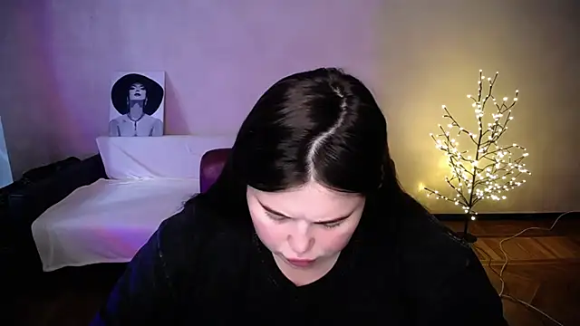 Emily Mo online show from 06.26.26