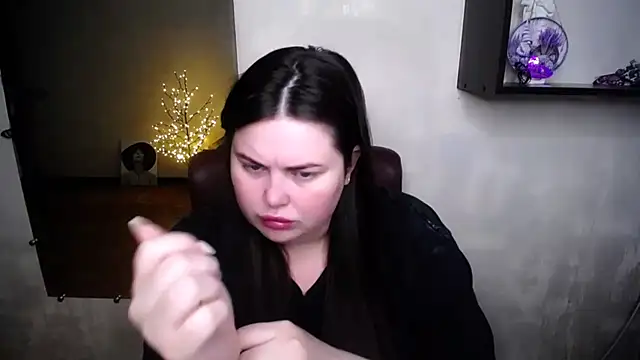 Emily Mo online show from 06.27.26