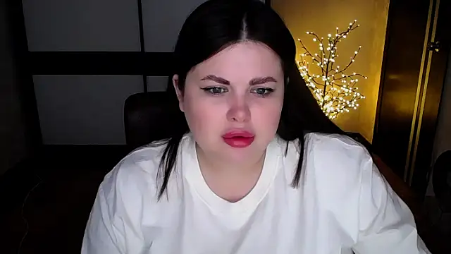 Emily Mo online show from 07.08.26