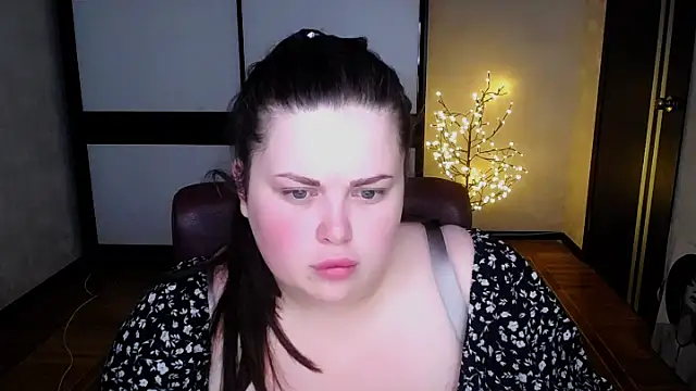 Emily Mo online show from 07.19.26