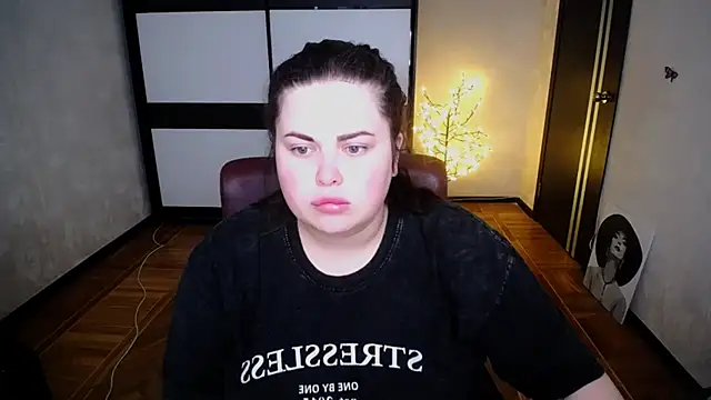 Emily Mo online show from 07.22.26