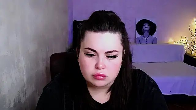 Emily Mo online show from 07.26.26