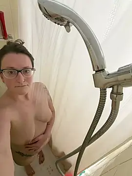 Snapshot of 1Lustfully_yours chatting on 03.19.26 1Lustfully yours online show from 03.19.26