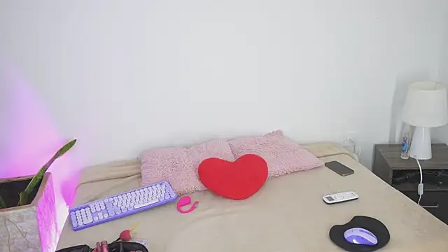 Snapshot of Anais_aradia chatting on 07.31.26 Anais aradia online show from 07.31.26