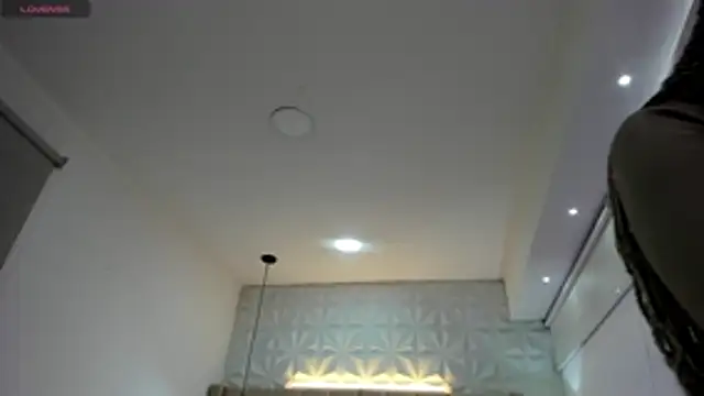 mia thompsonn  online show from 07.30.26