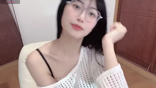 Snapshot of 4uoki chatting on 03.21.25 4uoki online show from 03.21.25