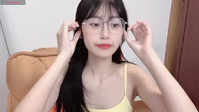 Snapshot of 4uoki chatting on 10.12.25 4uoki online show from 10.12.25