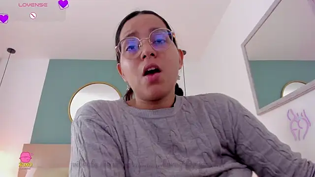 lucy blue28 online show from 05.04.26