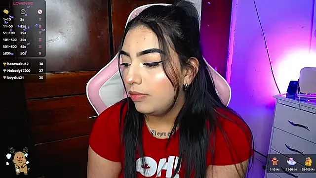 Snapshot of eva_six chatting on 12.11.24 eva six online show from 12.11.24