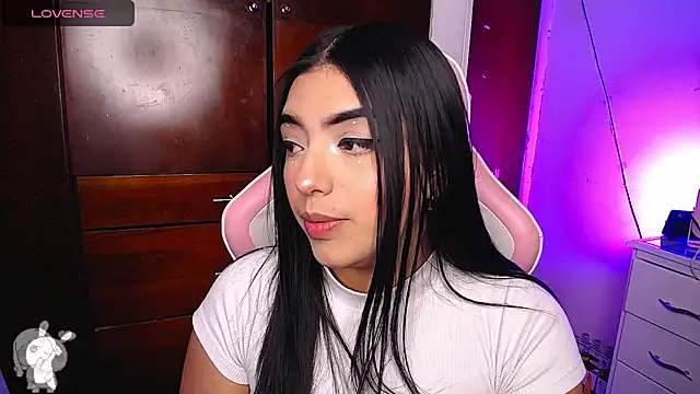 Snapshot of eva_six chatting on 01.07.25 eva six online show from 01.07.25