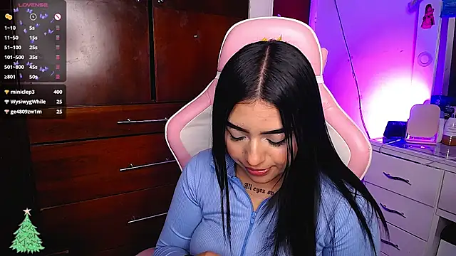 Snapshot of eva_six chatting on 02.06.25 eva six online show from 02.06.25