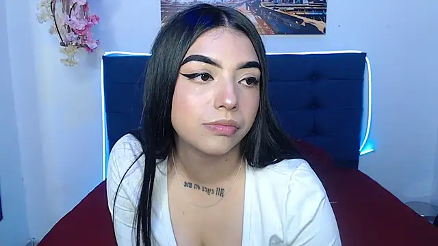 Snapshot of eva_six chatting on 07.18.26 eva six online show from 07.18.26