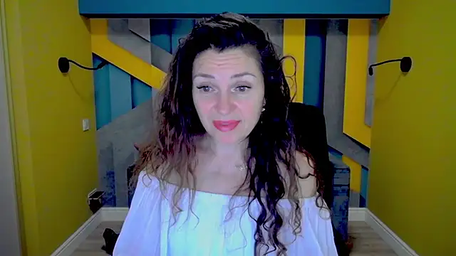 EllaLong online show from 12.03.24