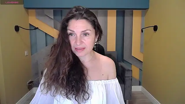 EllaLong online show from 12.13.24